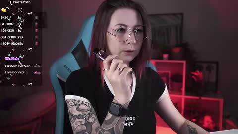 little girl who is always rightLisa online show from 02-19-25, 02:23