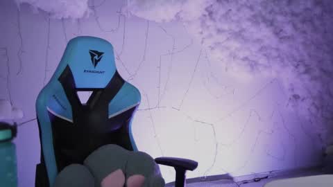 little girl who is always rightLisa online show from 03-04-25, 02:06