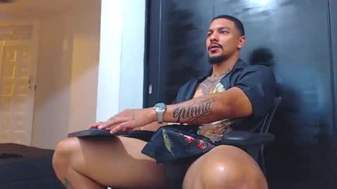 Wesley Rogger online show from 10-12-25, 07:24