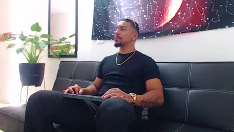 Wesley Rogger online show from 12-19-25, 06:15