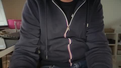 Snapshot of wet_adidasboy chatting on 11-28-25, 07:44 wet_adidasboy online show from 11-28-25, 07:44