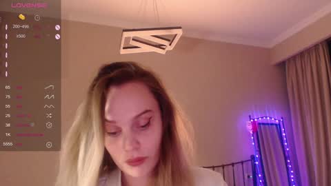 Lana online show from 02-08-25, 06:12