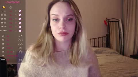 Lana online show from 02-11-25, 03:51