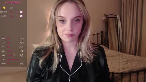 Lana online show from 02-27-25, 03:48