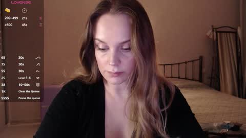 Lana online show from 09-10-25, 05:24