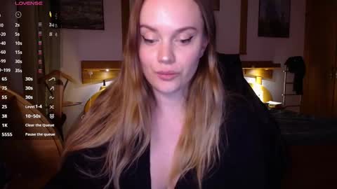 Lana online show from 01-14-26, 04:34