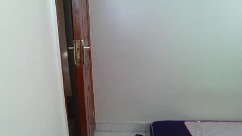 wet_pussy2025 online show from 11-22-25, 02:16