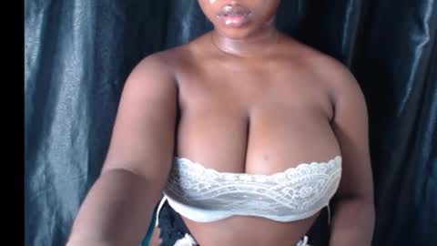 Snapshot of wet_xxpussy55 chatting on 11-23-25, 02:22 Sonia online show from 11-23-25, 02:22