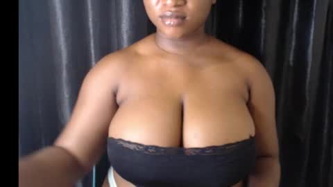 Snapshot of wet_xxpussy55 chatting on 02-20-26, 12:07 Sonia online show from 02-20-26, 12:07