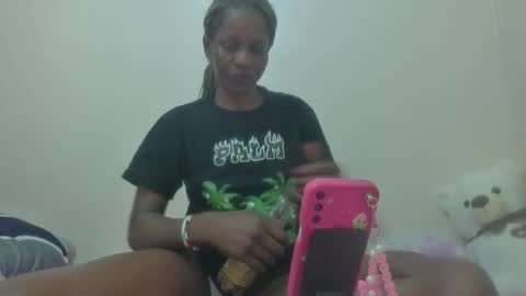 wetberry20 online show from 12-04-25, 11:24