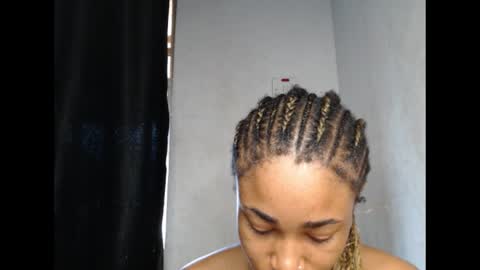 Snapshot of wetdrippussy7 chatting on 09-18-25, 01:57 wetdrippussy7 online show from 09-18-25, 01:57