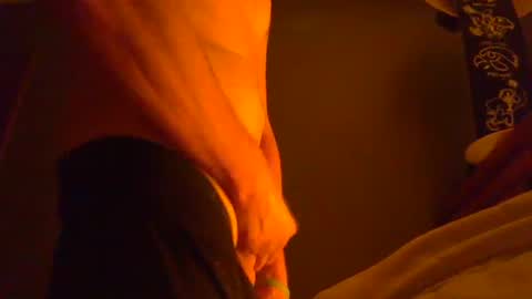 wetduck77777 online show from 09-11-25, 10:48