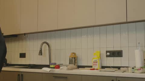 Naomi online show from 11-30-25, 02:26