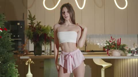 Naomi online show from 12-23-25, 02:20