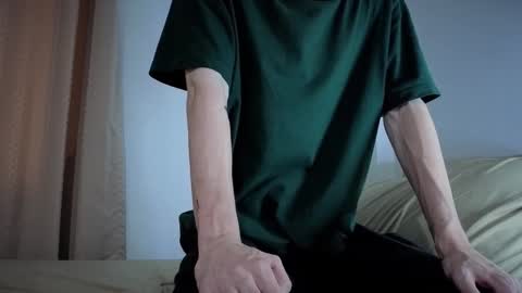 whispero_o online show from 11-06-25, 08:37