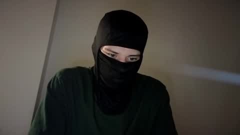 whispero_o online show from 12-18-25, 03:18