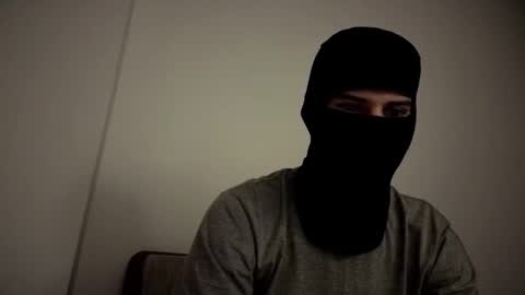 whispero_o online show from 12-20-25, 03:08