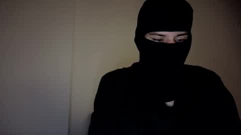 whispero_o online show from 12-21-25, 01:07