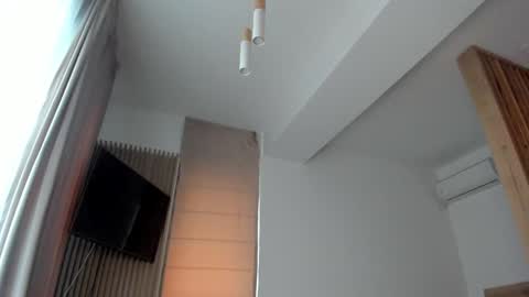 Snapshot of whisperoflust chatting on 01-04-25, 02:14 Michael online show from 01-04-25, 02:14