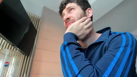 Snapshot of whisperoflust chatting on 03-08-25, 11:05 Michael online show from 03-08-25, 11:05