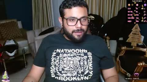 Snapshot of whispers_caplan chatting on 02-12-25, 07:02 yors online show from 02-12-25, 07:02