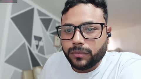 Snapshot of whispers_caplan chatting on 02-23-26, 05:54 yors online show from 02-23-26, 05:54