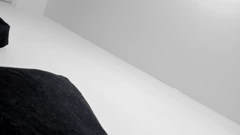 Bella online show from 01-12-26, 01:27