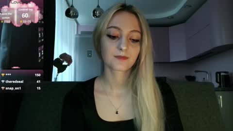 Lina online show from 09-11-25, 04:18