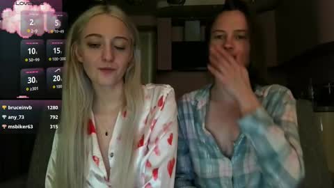 Lina online show from 09-27-25, 11:10