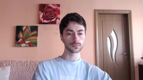 Snapshot of white_sport chatting on 11-24-25, 12:16 Tom online show from 11-24-25, 12:16