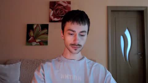 Snapshot of white_sport chatting on 02-05-26, 12:10 Tom online show from 02-05-26, 12:10