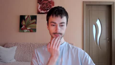 Snapshot of white_sport chatting on 02-06-26, 11:46 Tom online show from 02-06-26, 11:46