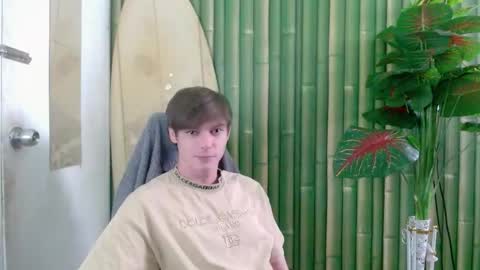 Snapshot of whiteboyinasia chatting on 10-13-25, 02:33 Christian online show from 10-13-25, 02:33