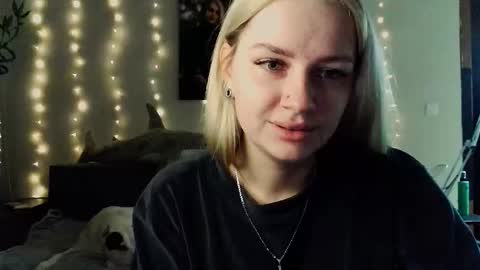 whitehex666 online show from 12-02-25, 03:40