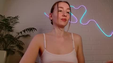 Snapshot of whiteprincessluna chatting on 03-17-26, 02:09 You wont find me here on Saturdays and Sundays online show from 03-17-26, 02:09