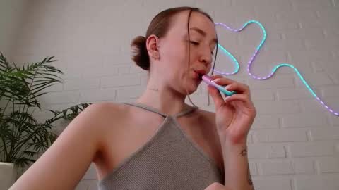 Snapshot of whiteprincessluna chatting on 03-24-26, 02:11 You wont find me here on Saturdays and Sundays online show from 03-24-26, 02:11