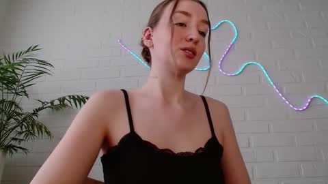 Snapshot of whiteprincessluna chatting on 03-26-26, 02:00 You wont find me here on Saturdays and Sundays online show from 03-26-26, 02:00