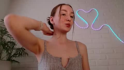 Snapshot of whiteprincessluna chatting on 04-12-26, 11:59 You wont find me here on Saturdays and Sundays online show from 04-12-26, 11:59