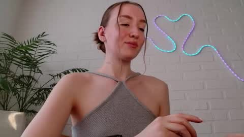 Snapshot of whiteprincessluna chatting on 04-14-26, 01:17 You wont find me here on Saturdays and Sundays online show from 04-14-26, 01:17