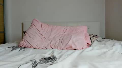 Ari online show from 12-29-24, 10:01