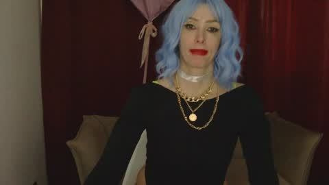 Snapshot of whitequeen888 chatting on 02-05-25, 11:23 White Queen online show from 02-05-25, 11:23