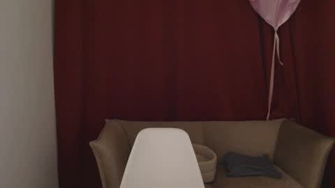 Snapshot of whitequeen888 chatting on 03-03-25, 05:39 White Queen online show from 03-03-25, 05:39