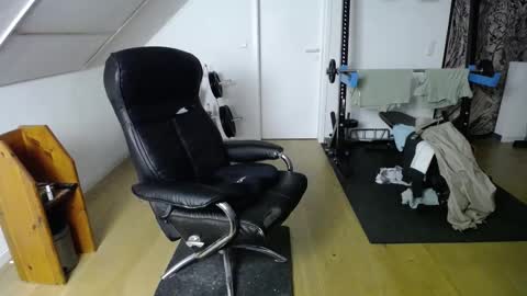 whiterabbit_86 online show from 12-15-24, 08:36