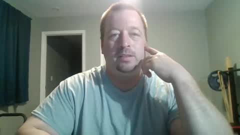 Snapshot of whitewolf850212 chatting on 02-26-25, 10:04 white wolf jeremy online show from 02-26-25, 10:04