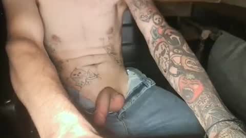 Snapshot of whiteybulger4 chatting on 10-13-25, 01:11 whiteybulger4 online show from 10-13-25, 01:11
