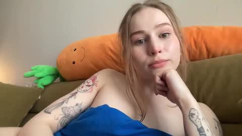 Alisa online show from 01-04-25, 09:43