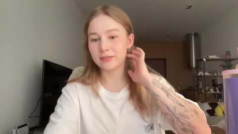 Alisa online show from 11-10-25, 07:29