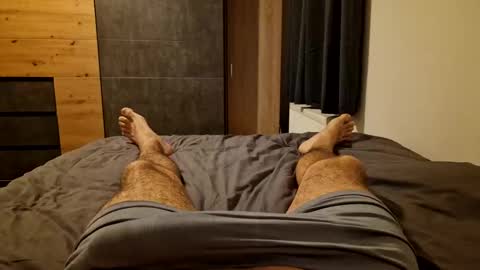 whoknowssomeone online show from 02-28-25, 11:01