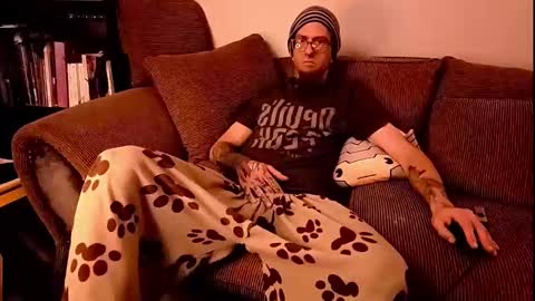 WickedKnots online show from 10-23-25, 02:55