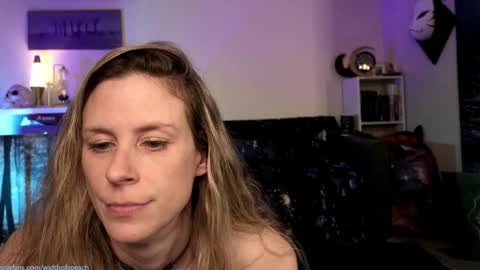 Gretchen  Jimmy online show from 01-15-25, 03:43